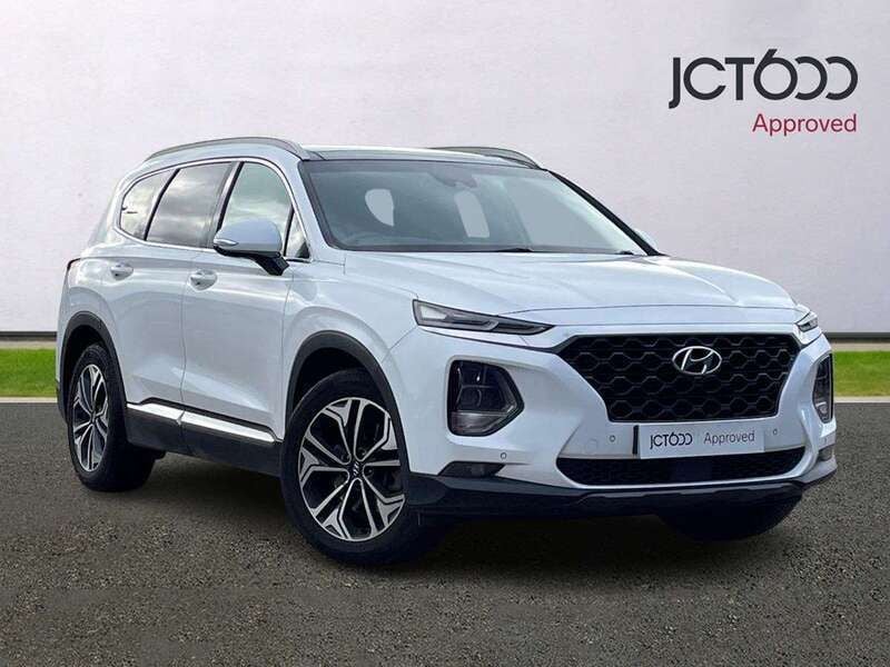 White Used 2018 Hyundai Santa Fe Premium SE SUV | £22,133 (A bit pricey) - Image 1/4