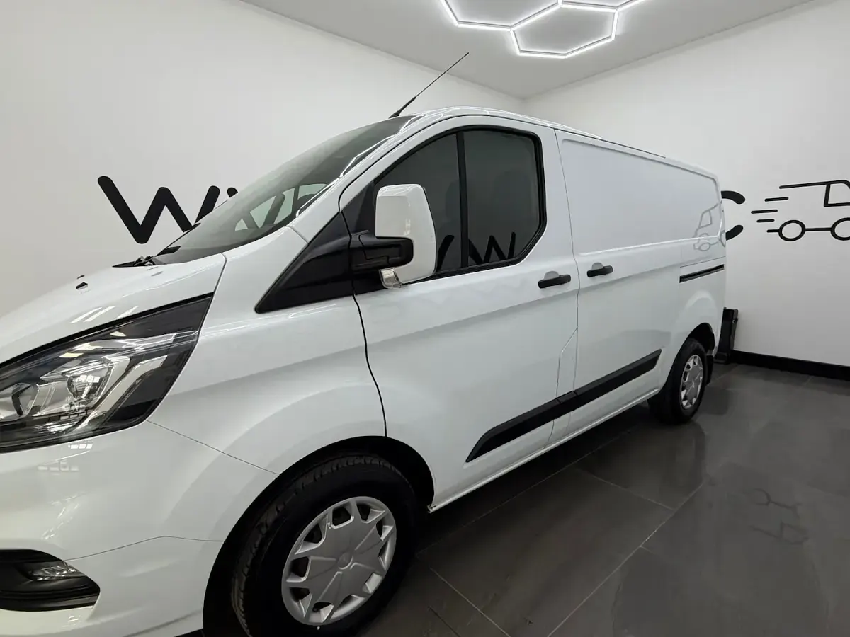 Used Ford Transit Custom Trend 130 HP (95 kW) 2019 White Van