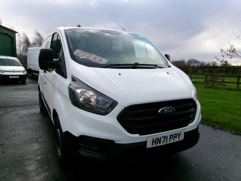 Used Ford Transit Custom 105 HP (77 kW) 2021 White Van