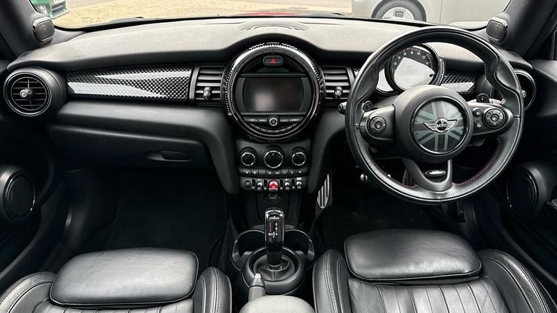 Used Mini John Cooper Works Hatch 228 HP (167 kW) 2022 Green Hatchback