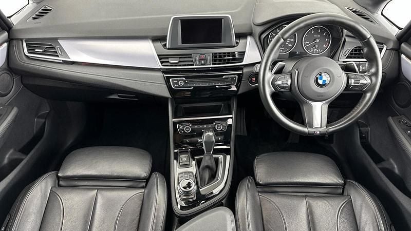 Used BMW 220 Active Tourer M Sport 187 HP (137 kW) 2018 White MPV