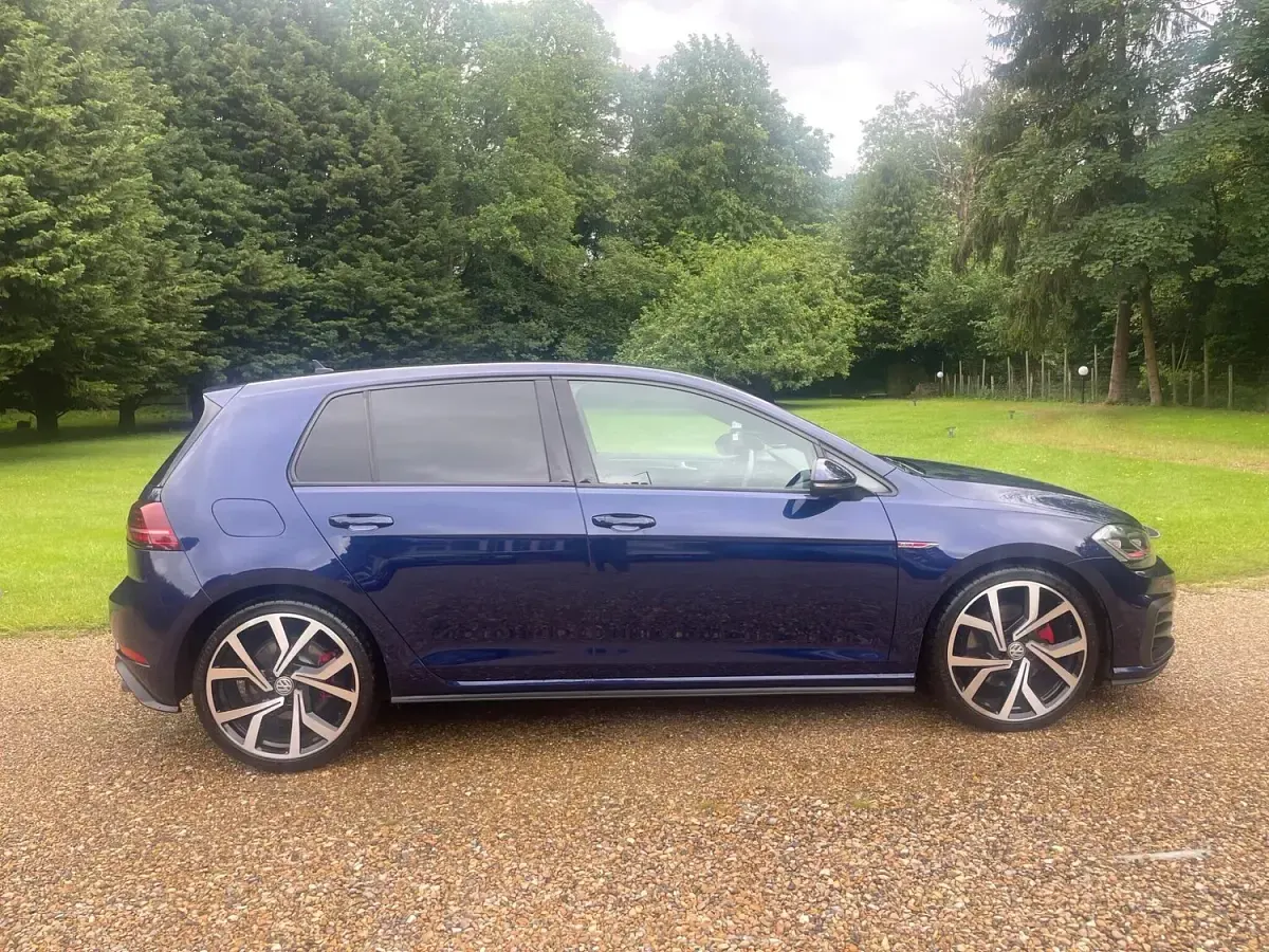 Used VW Golf VII GTI 230 HP (169 kW) 2017 Blue Hatchback
