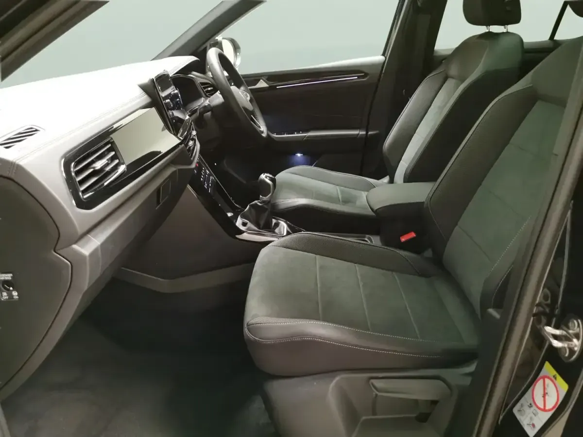 Novo VW T-Roc Design 116 HP (85 kW) 2025 Preto SUV
