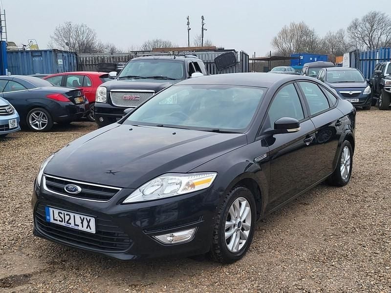 Used Ford Mondeo Zetec 115 HP (84 kW) 2012 Black Hatchback