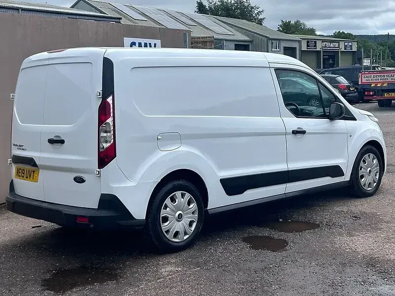 Used Ford Transit Connect Trend 120 HP (88 kW) 2019 White MPV