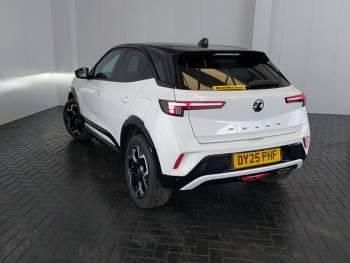 Usata Vauxhall Mokka Ultimate 130 CV (95 kW) 2025 Bianco SUV
