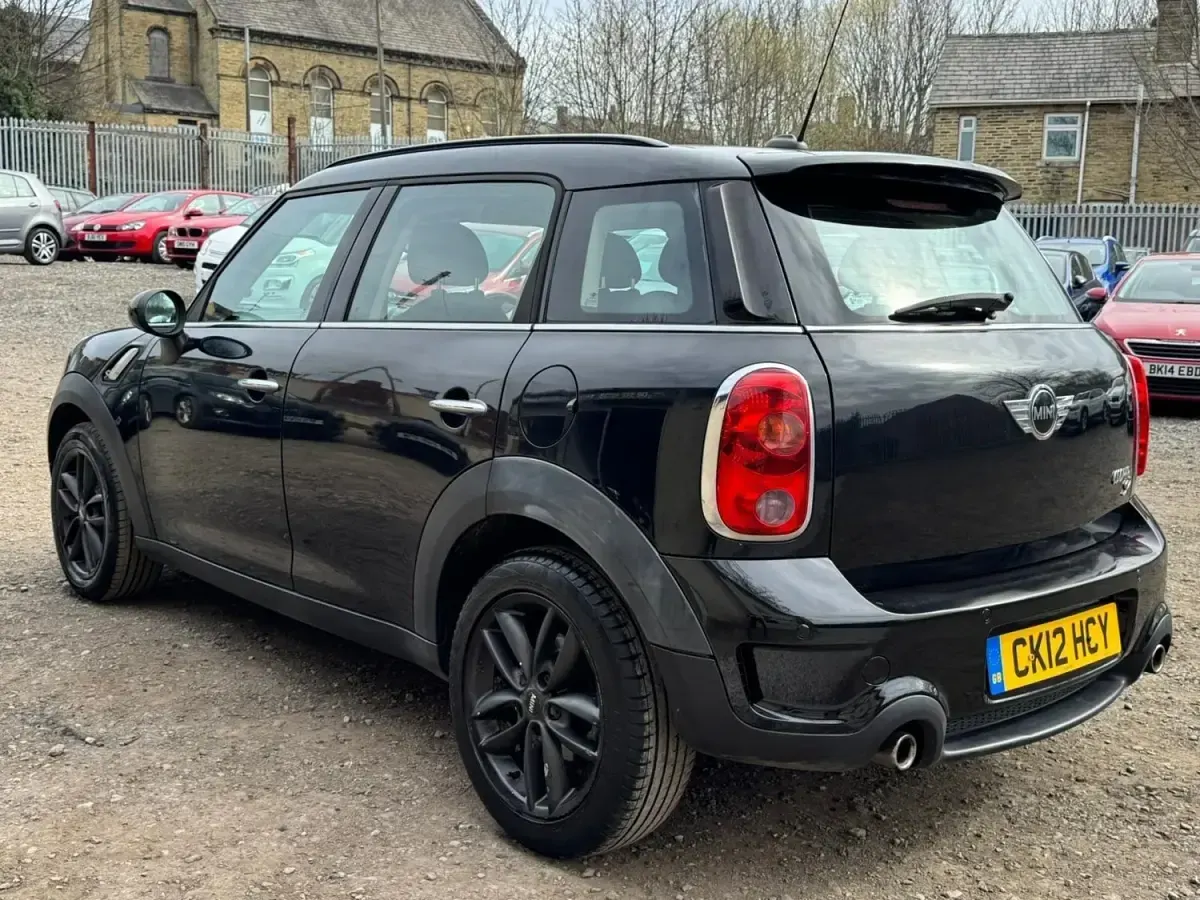 Używany Mini Cooper SD 143 KM (105 kW) 2012 Czarny Hatchback