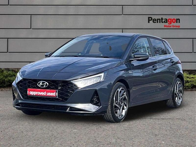 Used Hyundai i20 Premium 100 HP (73 kW) 2022 Grey Hatchback