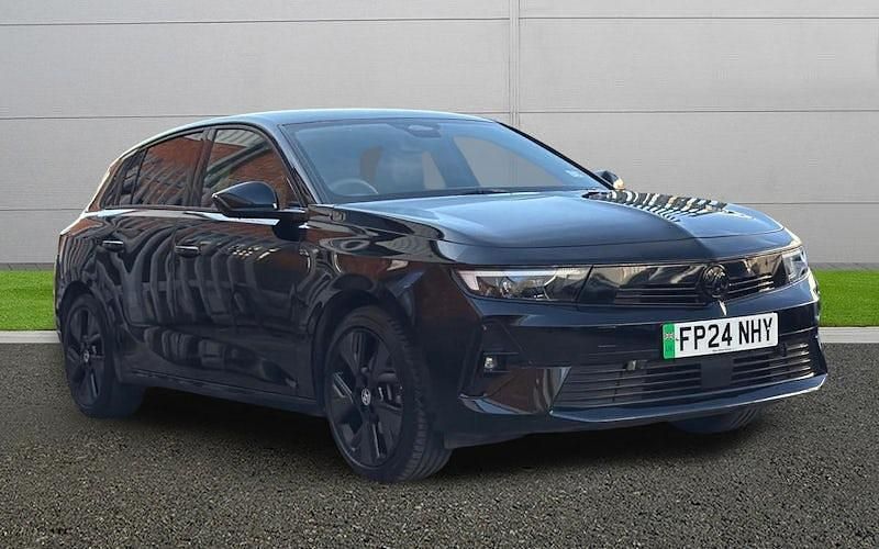 Second-hand Vauxhall Astra 114 kW (156 CP) 2025 Hatchback