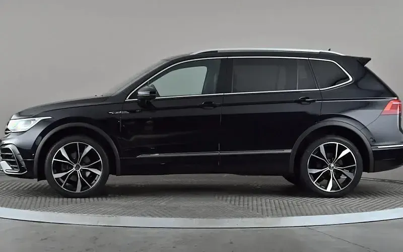 Used VW Tiguan Allspace R-line 150 HP (110 kW) 2024 SUV