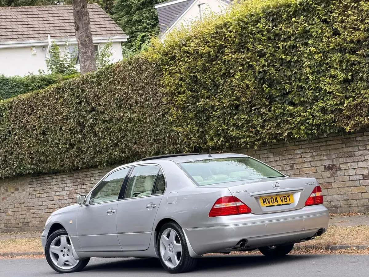 Used Lexus LS430 2004 Silver Sedan