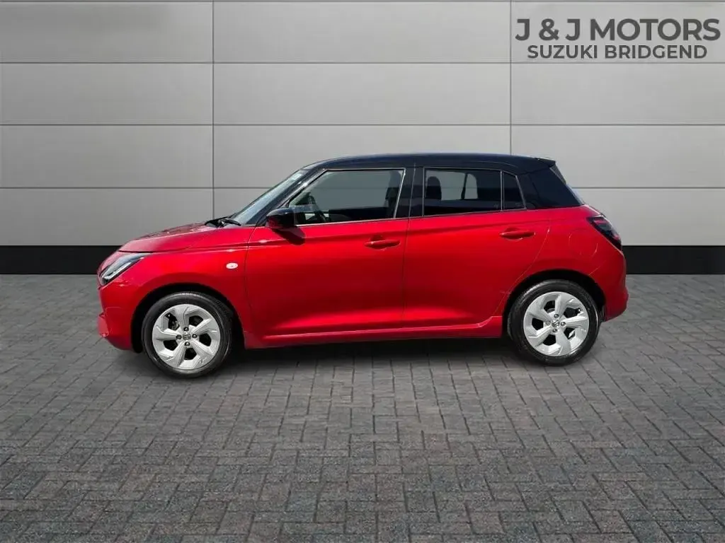Używany Suzuki Swift 82 KM (60 kW) 2024 Czerwony Hatchback