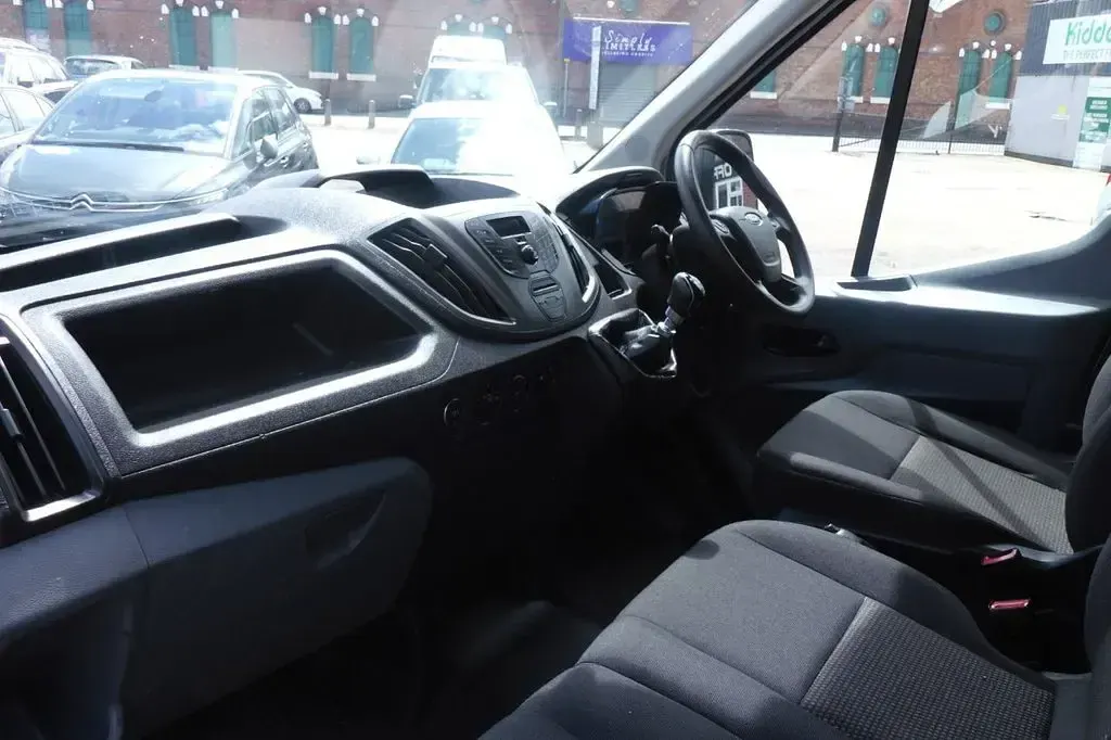 Used Ford Transit S 130 HP (95 kW) 2018 White Cabriolet