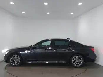 Used BMW 740L M Sport 320 HP (235 kW) 2017 Black Sedan