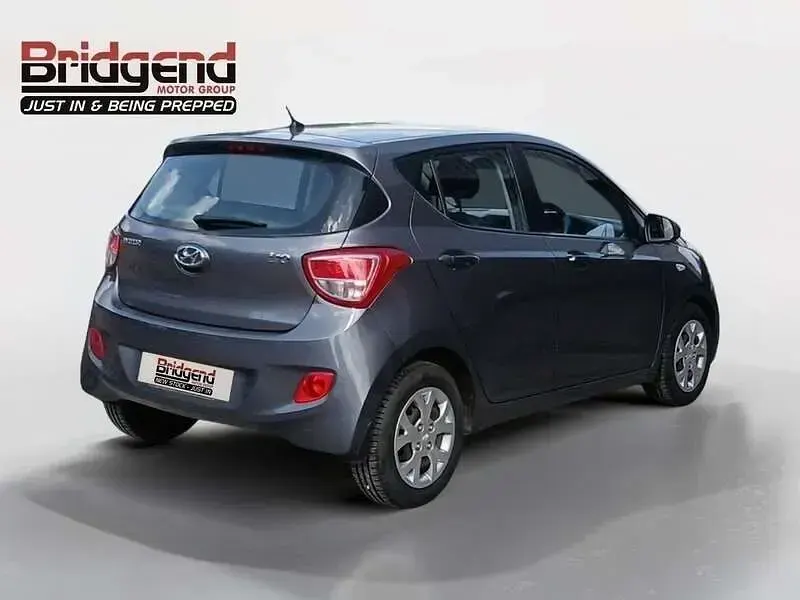 Used Hyundai i10 SE 87 HP (63 kW) 2015 Grey Hatchback