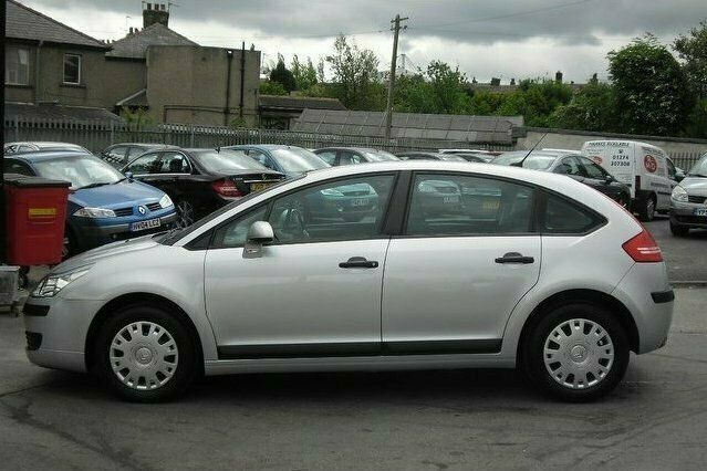 Used Citroën C4 90 HP (66 kW) 2005 Hatchback
