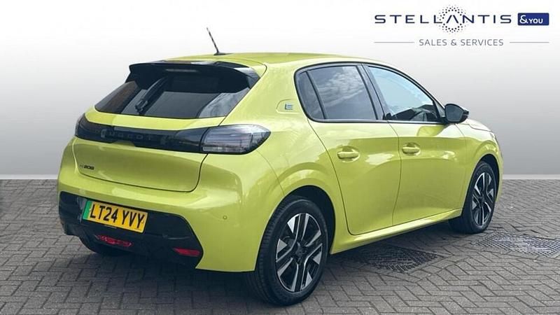 Used Peugeot e-208 Style 98 kW (134 HP) 2024 Yellow Hatchback