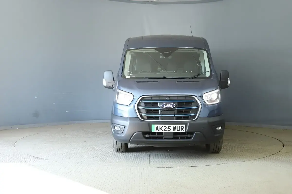 New Ford E-Transit Trend 135 kW (184 HP) 2025 Blue Van