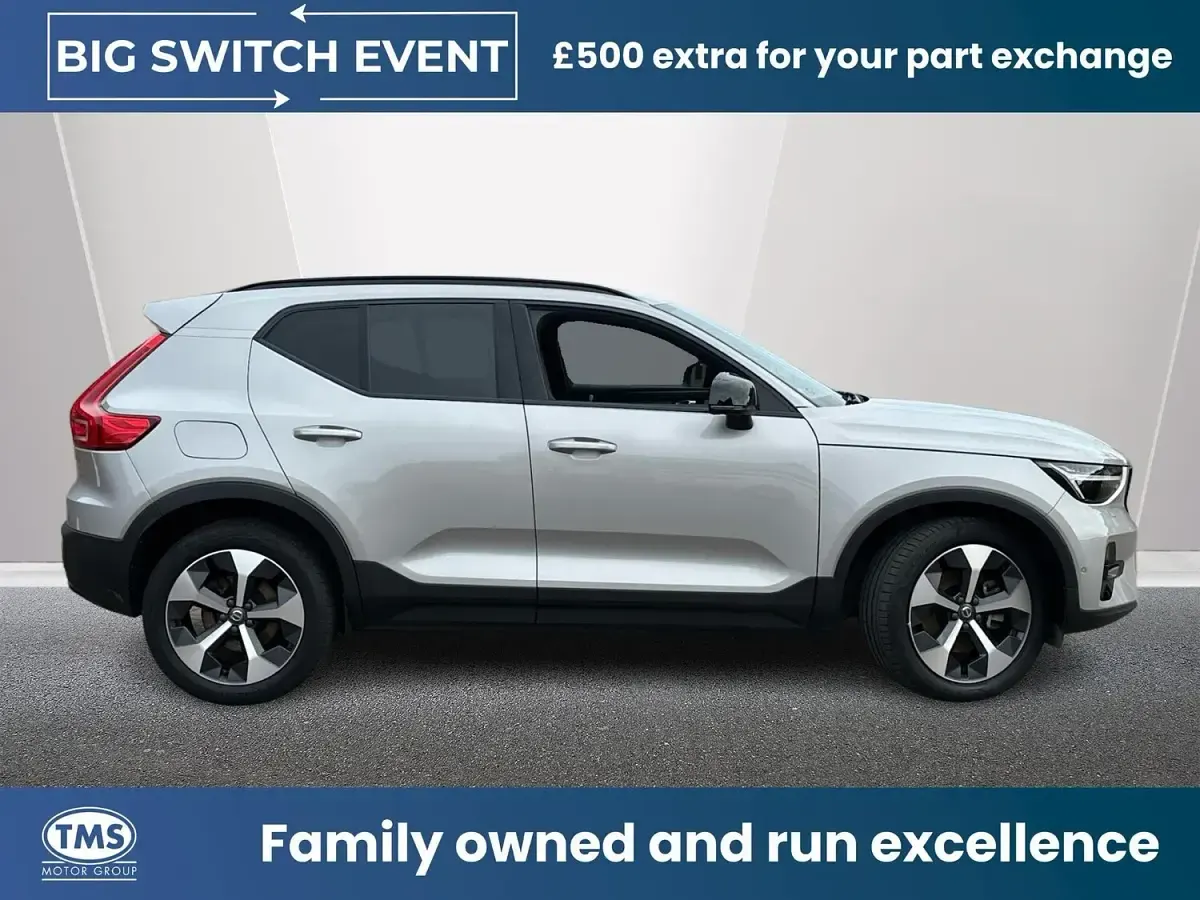 Begagnad Volvo XC40 Ultimate 197 HK (144 kW) 2022 Silver SUV