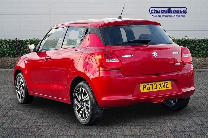 Usado Suzuki Swift SZ-L 82 HP (60 kW) 2024 Vermelho Citadino