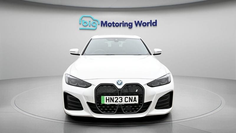 Used BMW i4 M Sport 250 kW (340 HP) 2023 White Sedan