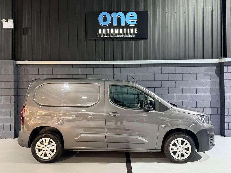 Used Peugeot Partner Premium 2021 Grey MPV
