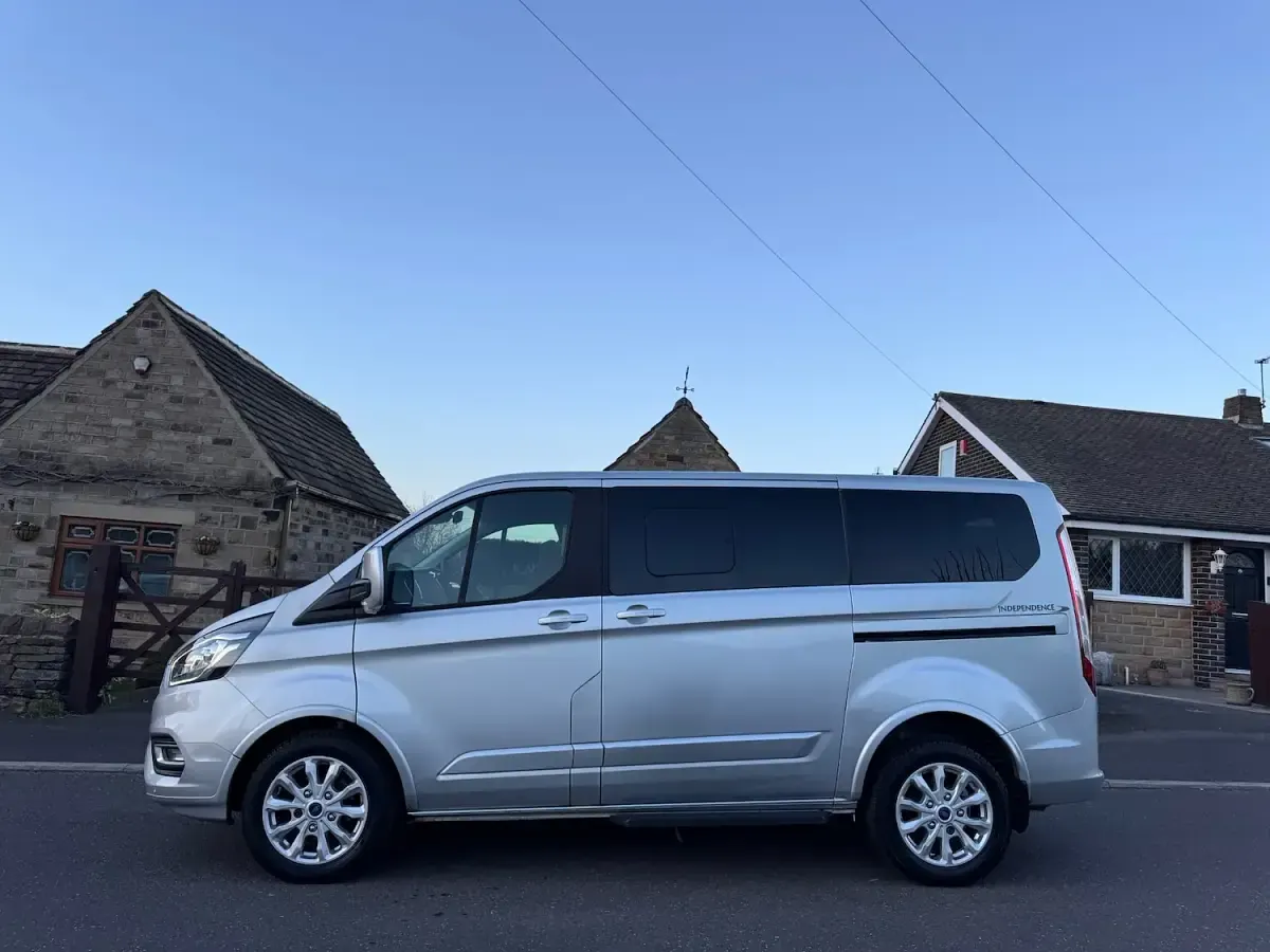 Used Ford Tourneo Custom Titanium 2020 Silver Van
