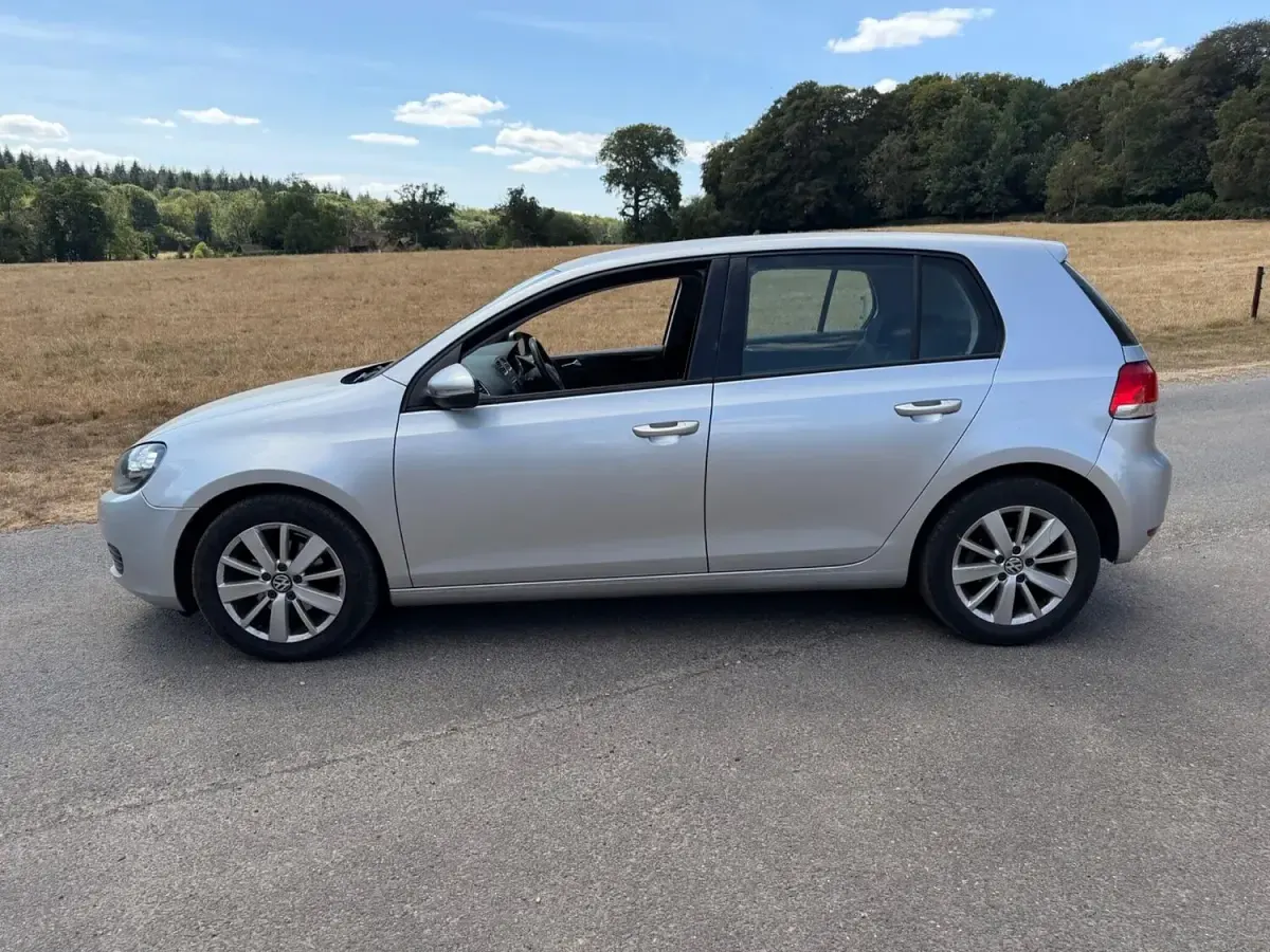 Used VW Golf VI Match 105 HP (77 kW) 2011 Silver Hatchback