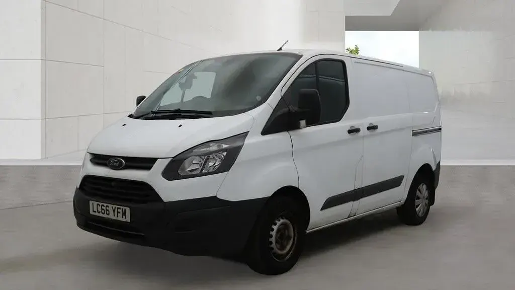 Used Ford Transit Custom 105 HP (77 kW) 2016 White Van