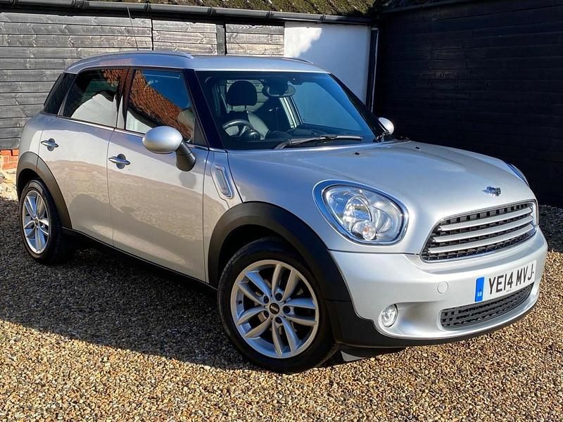 Silver Used 2014 Mini Cooper D Business Hatchback | £5,495 (Fair price) - Image 1/4