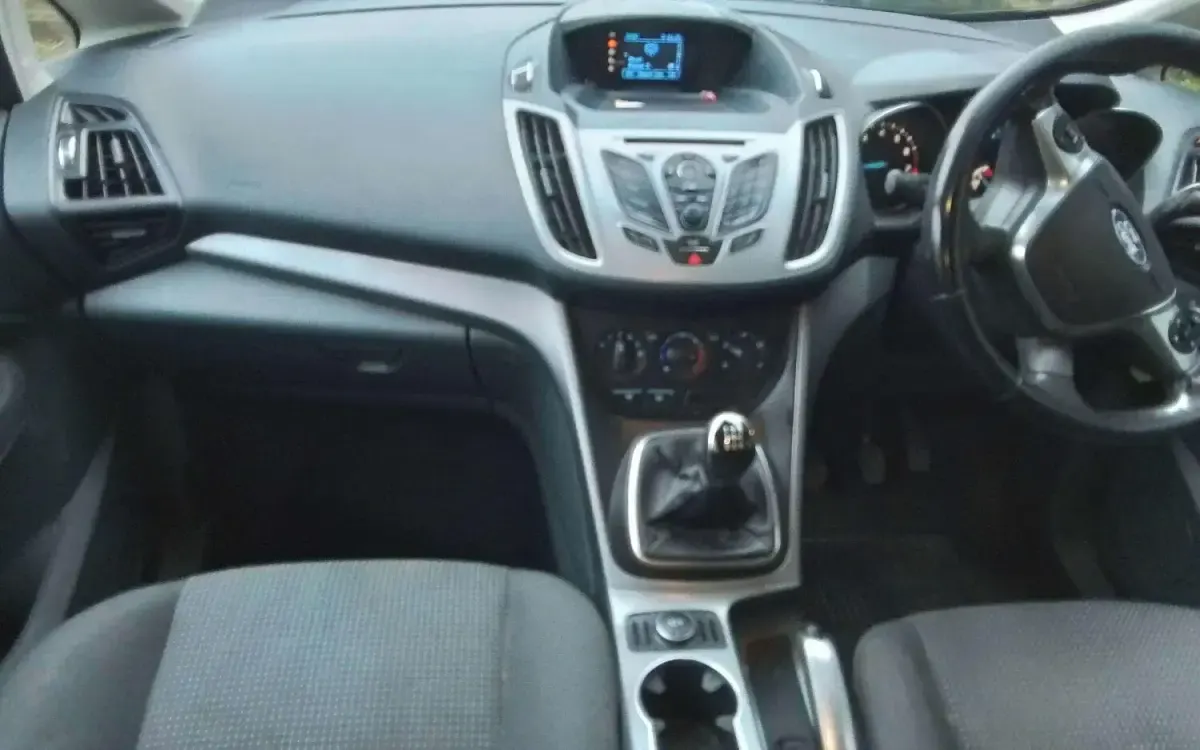 Used Ford C-MAX Zetec 105 HP (77 kW) 2013 Black MPV