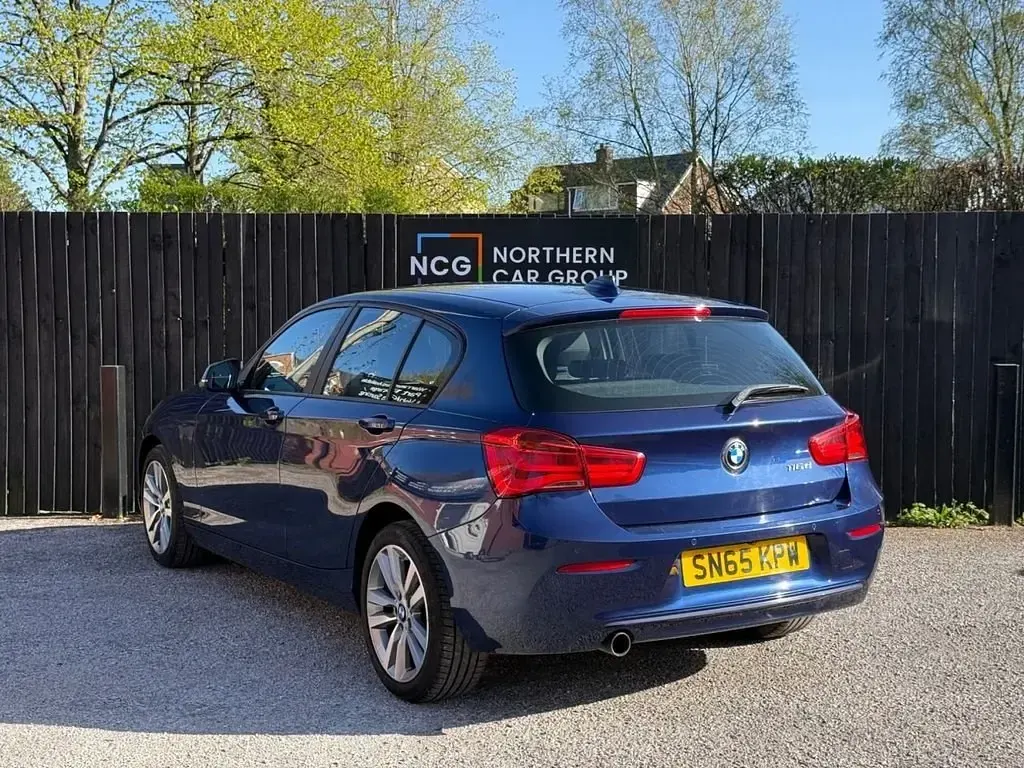 Usado BMW 116 Sport Line 2015 Azul Utilitario
