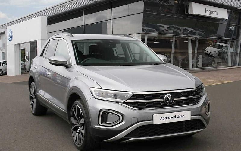Used 2025 VW T-Roc Style SUV | £21,350 (Good price) - Image 1/4