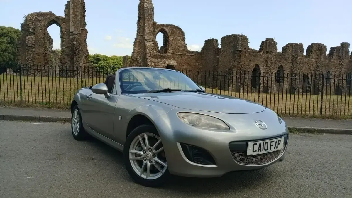 Used Mazda MX5 126 HP (92 kW) 2010 Silver Cabriolet