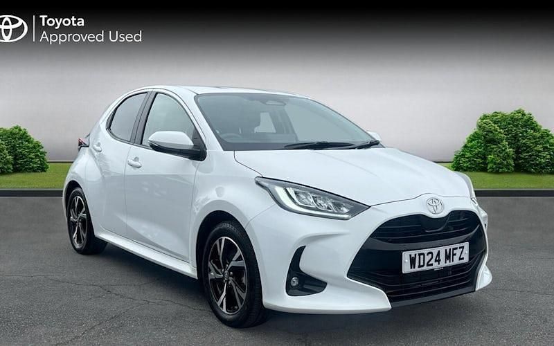 Used Toyota Yaris Hybrid Design 116 HP (85 kW) 2026 Hatchback