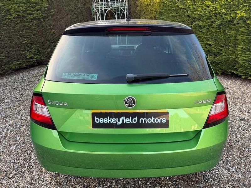 Used Skoda Fabia Colour Edition 95 HP (69 kW) 2017 Green Hatchback