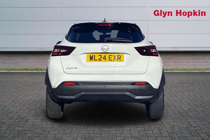 Used Nissan Juke N-Connecta 2024 White SUV