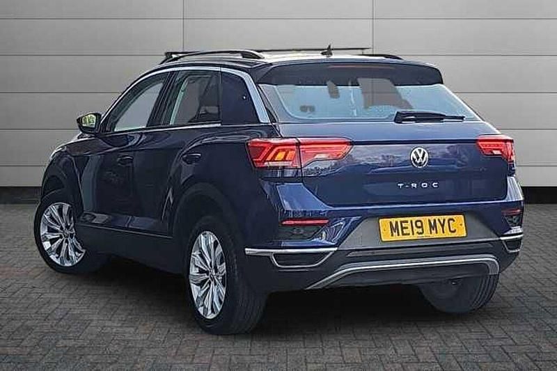 Used VW T-Roc SE 115 HP (84 kW) 2019 Atlantic blue SUV