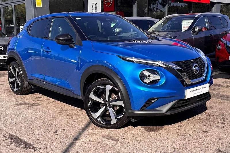 Blue Used 2022 Nissan Juke Tekna SUV | £16,500 (Fair price) - Image 1/4