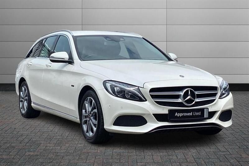 White Used 2018 Mercedes C350e Estate | £11,295 (Fair price) - Image 1/4
