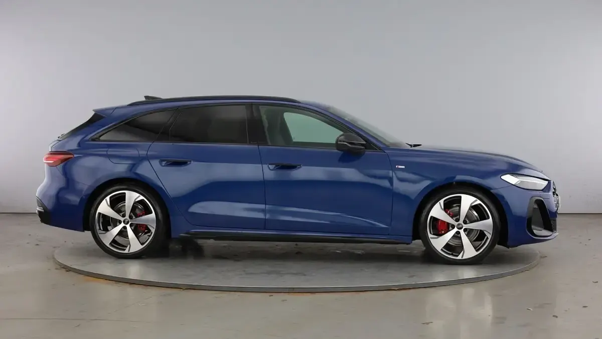 New Audi A5 Advanced 204 HP (150 kW) 2025 Blue Estate