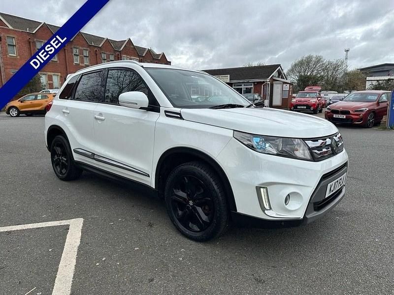 Used Suzuki Vitara SZ5 120 HP (88 kW) 2017 White SUV