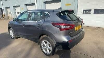 Used Nissan Qashqai Acenta Premium 115 HP (84 kW) 2019 Gunmetal grey SUV