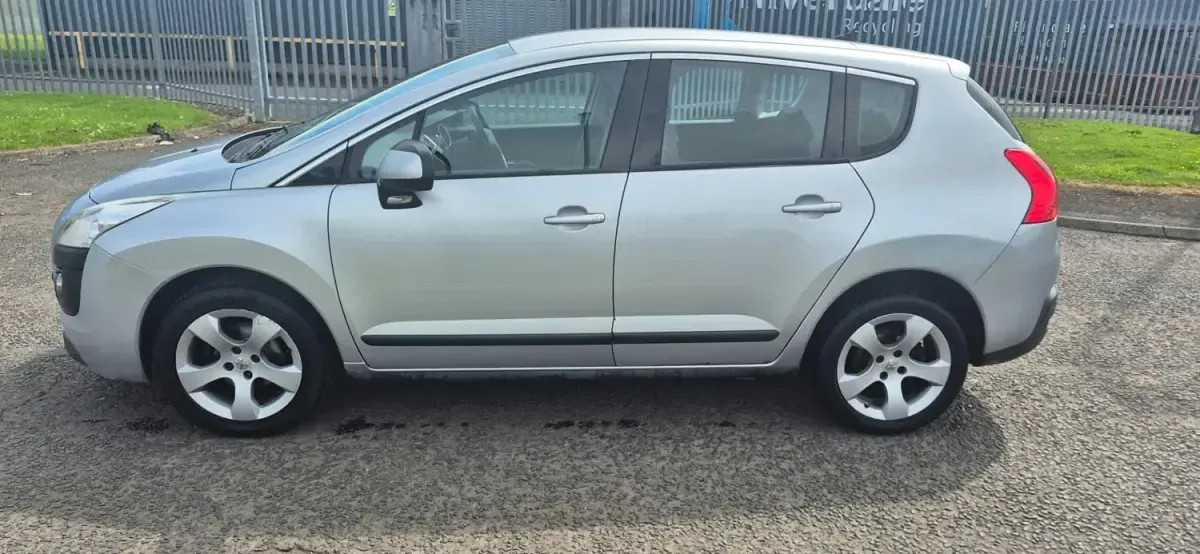 Begagnad Peugeot 3008 Active 2013 Silver Kombi
