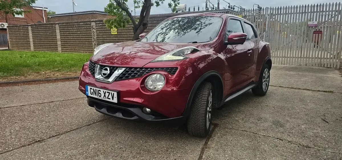 Used Nissan Juke Tekna 117 HP (86 kW) 2016 Red SUV
