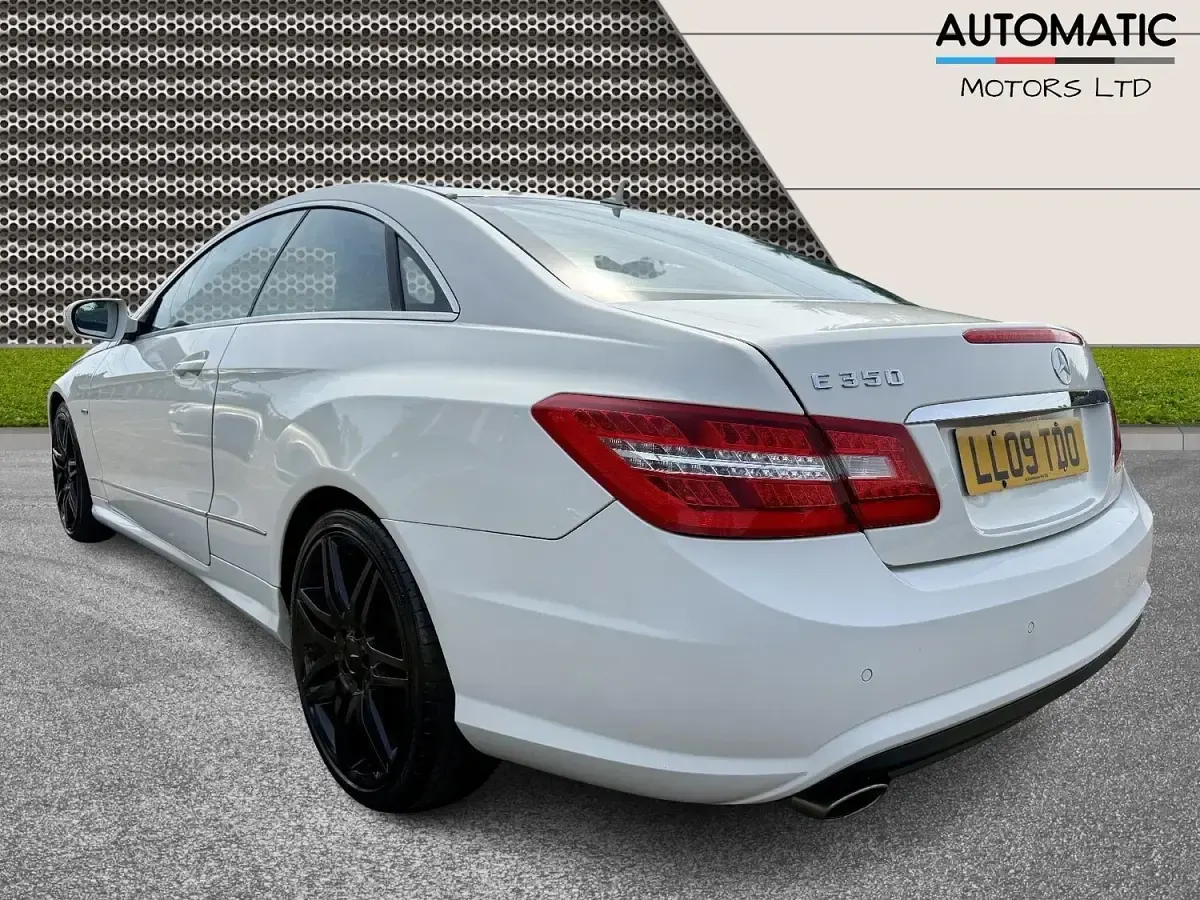 Used Mercedes E350 2009 White Coupe