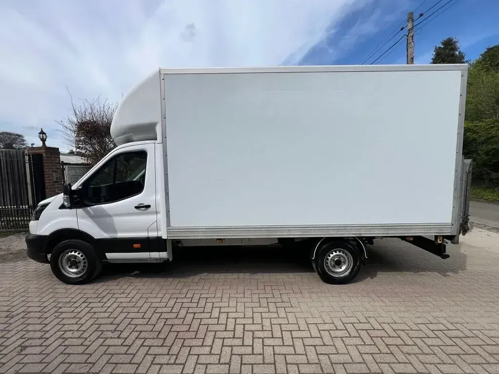 Used Ford Transit S 130 HP (95 kW) 2021 White Cabriolet