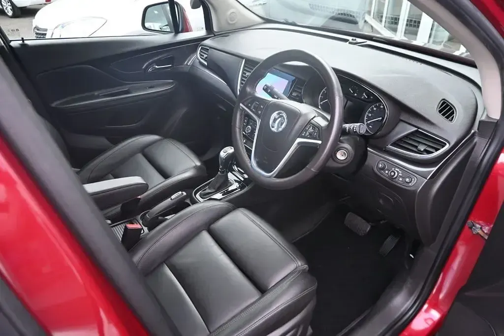 Used Vauxhall Mokka X Elite 140 HP (102 kW) 2019 Red SUV