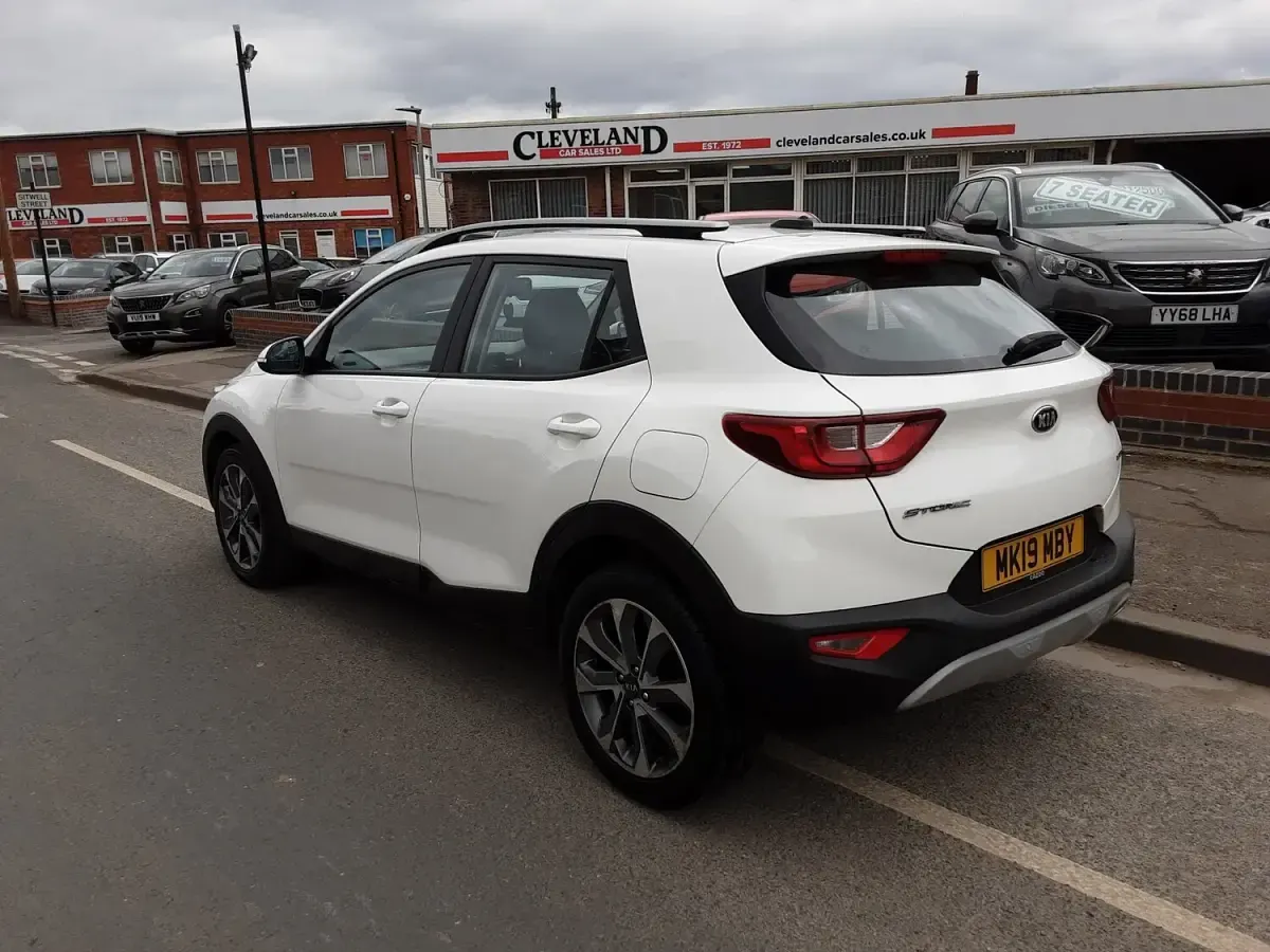 Used Kia Stonic 2019 White SUV