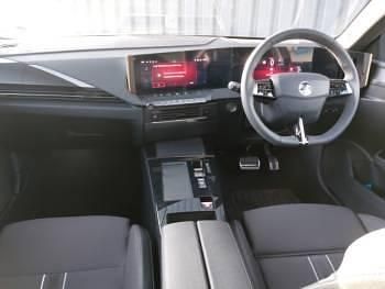 Used Vauxhall Astra 114 kW (156 HP) 2024 Silver Hatchback